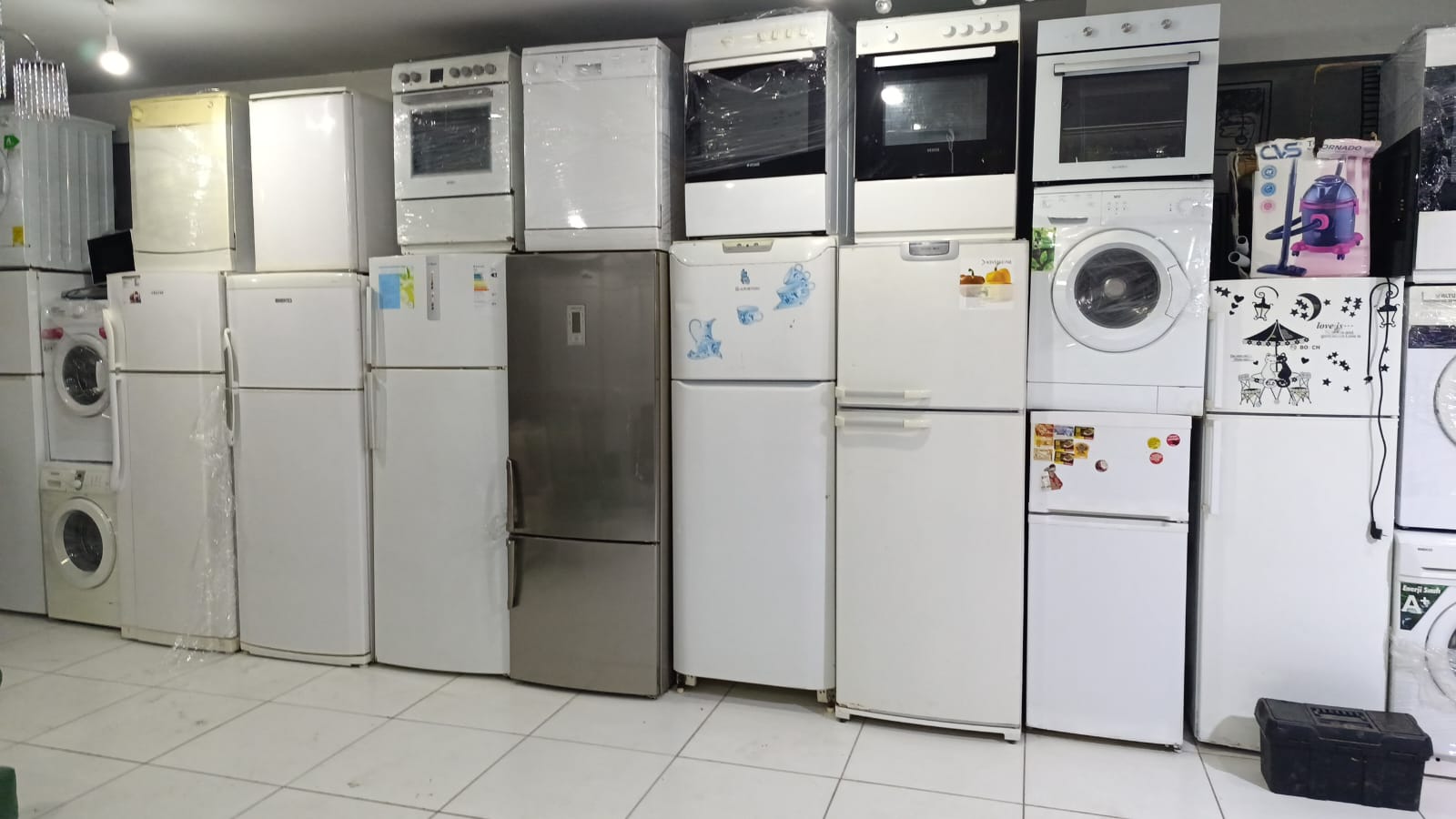 ARISTON No-Frost Buzdolabı (Çift Kapılı)